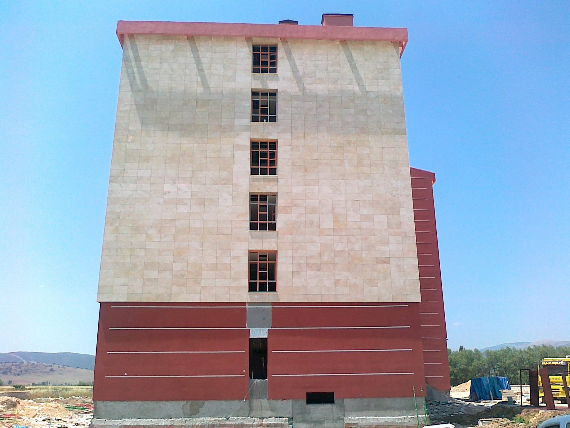 Dinar Darmitory